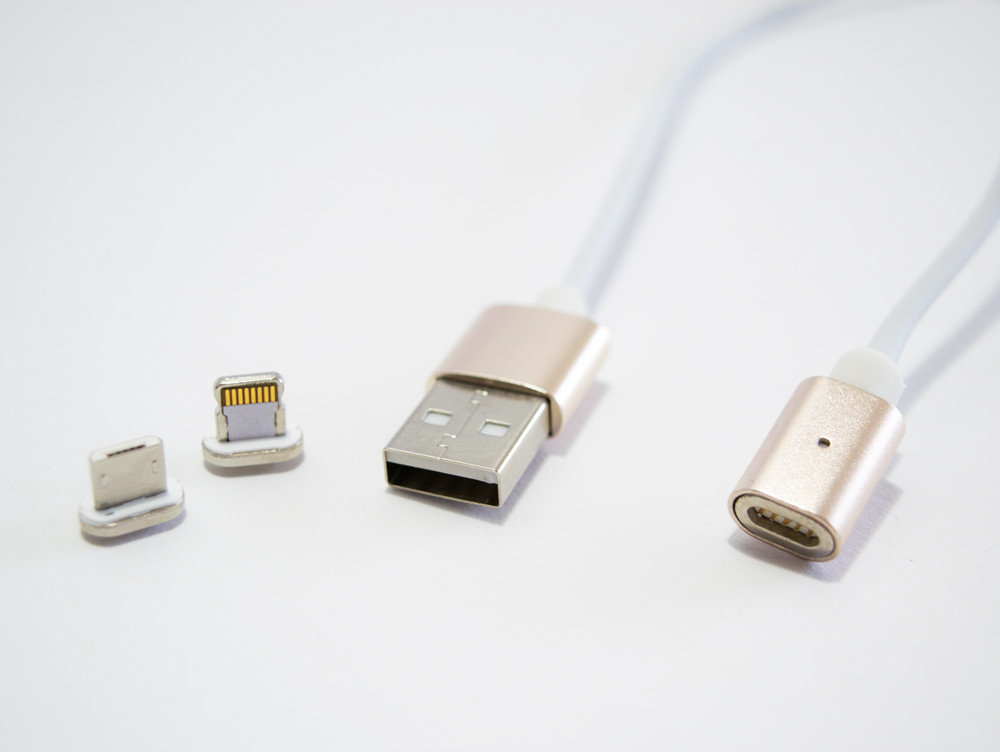 Универсальный кабель для зарядки и синхронизации любых гаджетов Эппл 